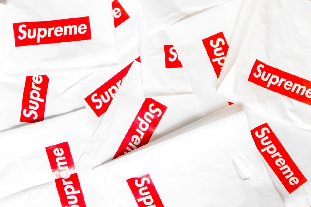 Contoh Foto Ingin Lakukan Branding dengan Merchandise? Simak Cara Ini! 1
