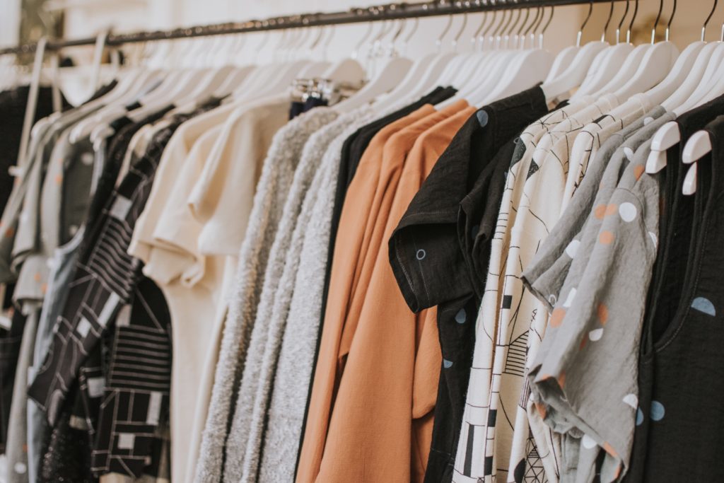 Contoh Foto Tips Memilih Penyedia Jasa Desain Baju Online yang Terpercaya 2